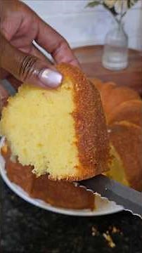 Lemon Pound Cake, made with box cake mix. Fresh out the oven!!😋It's soooooo moist and good!!