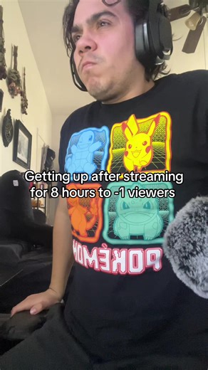 Gotta stretch #smallstreamer #smallstreamercommunity #smallcreator #pedrobear97 #comedy