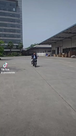 Exploring the Uniscoot Roadster 125 CC Scooter Experience