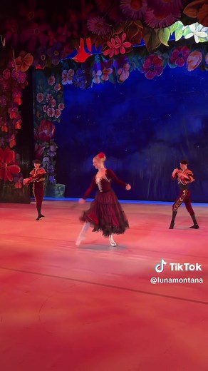 Experience the Magic of Phoenix Ballet's Nutcracker