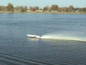 JTs APACHE Running a 35cc Quickdraw motor