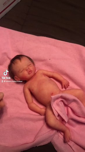 CRUNCH! CRUNCH!! #silicone #excercise #baby