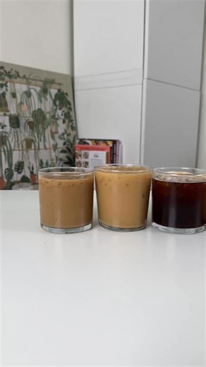 STARBUCKS ICED COFFEE DRINKS 101 🙏 Cold brew Iced coffee Americano Shaken espresso Flat white Latte Caramel macchiato Mocha Comment any questions below or tell me which iced coffee drink is your go to🫶🏽🫶🏽 | Katerina Faith