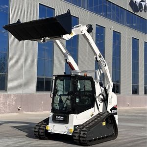 [Hot Item] Hzm Factory CE EPA Approved Hydraulic Wheel Loader Mini Skid Steer Loader with Euro V / EPA 4 Kubota Engine