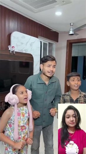 Building Wooden Log Cabin in Forest 🌲🥰 Survival House Step by Step