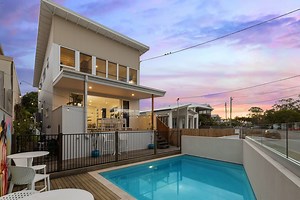 Sold House 327 Upper Esplanade, Manly QLD 4179 - Nov 22, 2023