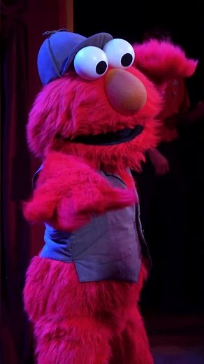 Can you help Elmo and Cookie Monster find the Hope Diamond Cookie? 🍪🔷 #shorts