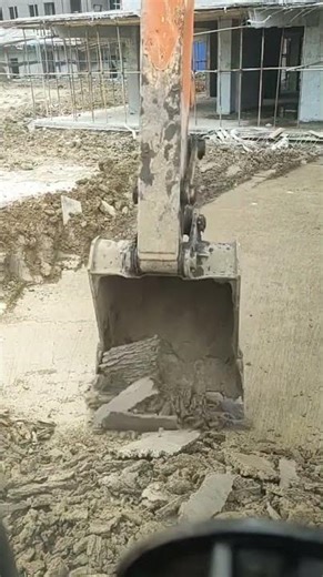 Grading and Leveling a Foundation