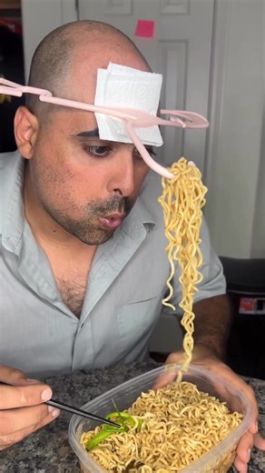 3.5M views · 3.7K reactions | Best way to cool your noodles  This video was produced by Network Media and Gogo Cuerva | Hack And Heat | Facebook