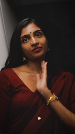 Walking in Saree Around KL: Indian Dance Challenge