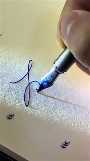 How to sign the letter L?🥰❤️ #signature #viral
