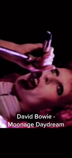 David Bowie - Moonage Daydream, live at Hammersmith, 1973. #davidbowie #bowie #ziggy #ziggystardust #moonagedaydream #1973 #rock #mickronson #guitar
