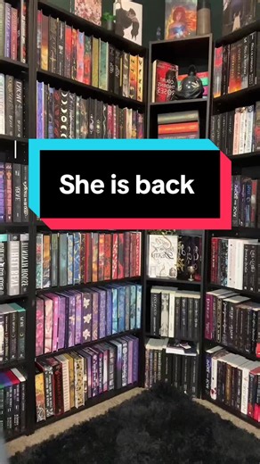 Back for all the weirdness to come along with it 😂 #imback #booktok #filmingcontent #books #reading