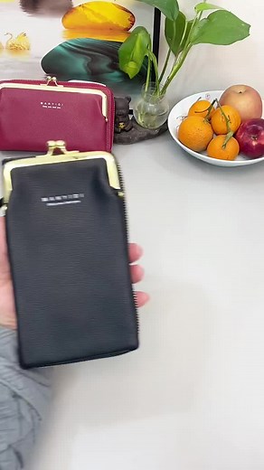 Stylish and Functional MARTI Wallet Review