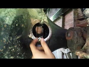 Shifting the 2 speed axle by hand on the 1986 International s1900