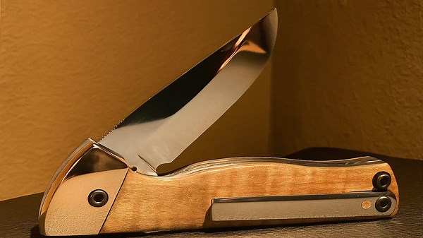 Knife Making Mastery: Creating the Best Liner Lock Knife with Precision and Skill