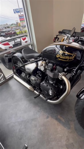 Curious about the differences between the Triumph Speedmaster and Bobber? Check them out! #triumph #triumphmotorcycles #bonneville | Twigg Cycles