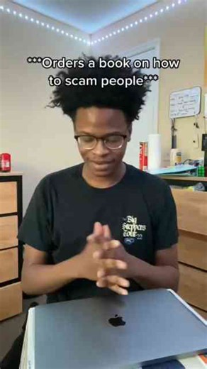 Me ordering a book on how to scam people 😏📚 #Relatable #FunnyMoments #Comedy #Shorts