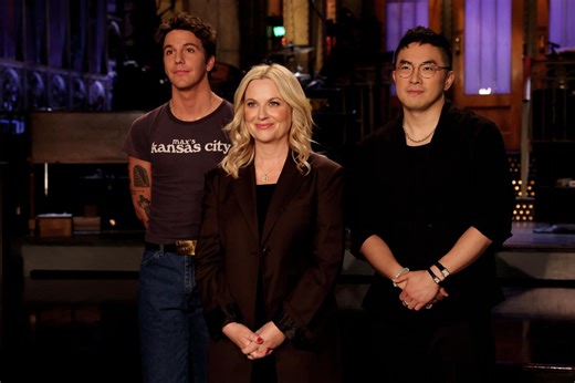 Amy Poehler Brings A Retro Flair To ‘SNL’ With Tina Fey And Seth Meyers