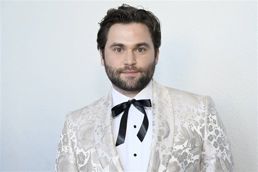 Grey’s Anatomy season 22 brings back Jake Borelli in a surprising new role