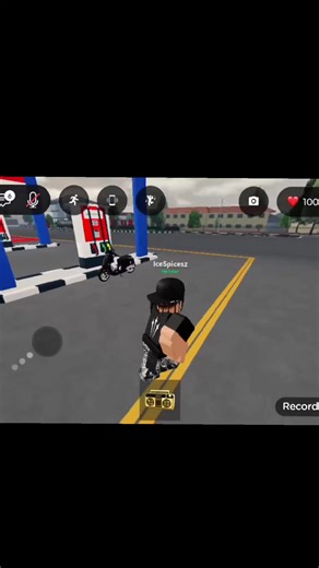Exploring Drag Drive Simulator on Roblox