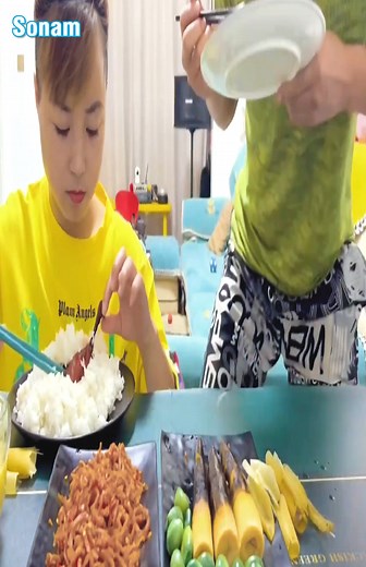 Where Is My Foods? #BOOMchallenge | Sonam