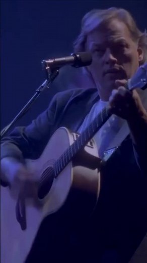 Here’s a clip of Wish You Were Here from the concert film A Delicate Sound of Thunder #PinkFloyd
