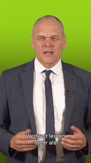 Für einen starken und modernen Deutschunterricht: Wie das Goethe-Institut dem weltweiten Mangel an Deutschlehrkräften entgegenwirkt ⬇ Was das Goethe-Institut 2024 noch beschäftigen wird, hier im vollständigen Video mit Generalsekretär Johannes Ebert: https://youtu.be/TcRGpI7BQN4 | Goethe-Institut