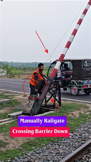 Manually RailgateCrossing Barrier Down#automobile #railwaycontent #train #railvlogger #railway