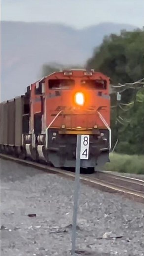 “SD70ACe HORN SHOW!!!!!!!”