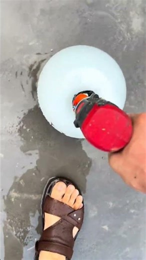 今日份快乐已送达 开心周末嗨起来 遇到事情不要慌 出来玩当然要拍照 温情好人好事短片 Balloon Popping ASMR Satisfying and Relaxing