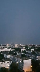 Fulgere pe cerul Ploieștiului! | Observatorul Prahovean