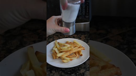 Make holiday hosting a breeze with the Toshiba 4-in-1 microwave oven! #sponsored