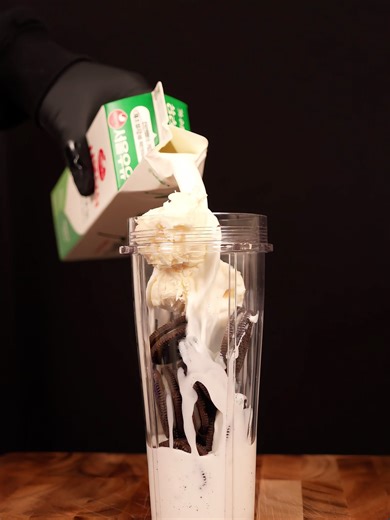 Creamiest Oreo Shake Recipe You Must Try!