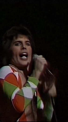 11K views · 1.6K reactions | ✨ Queen – “’39” ao vivo em Earls Court,...