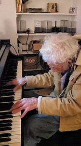 15M views · 642K reactions | 94 year old Composer Philip Springer, playing the Moonlight Sonata ❤❤ Thanks Tamar Springer More similar music here: Discover new music on our website https://www.chosic.com/ | Chosen Music | Facebook