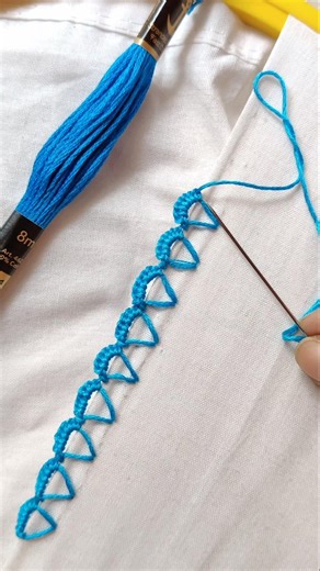 beautiful border embroidery 🪡😻 #embroidery #handbroidery #diynstitch #borderstitch #viralshorts