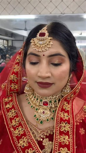 Bride look , share your ￼￼knowledge ￼