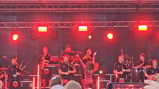 "Live on the Links" - Outdoor Concert in Peterhead. 🌶Red Hot Chilli Pipers🌶 #Peterhead #PeterheadScottishWeek #RedHotChilliPipers #PeterheadRedHotChilliPipers #LiveontheLinks Soon more video - https://www.youtube.com/@peterheadlive9197 | ℙ𝕖𝕥𝕖𝕣𝕙𝕖𝕒𝕕 𝕃𝕚𝕧𝕖