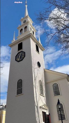 Trinity Church: Newport's Colonial Gem