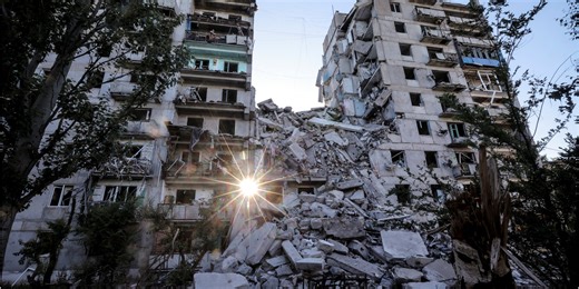 Parents defy evacuation orders, bring children back to Toretsk amid frontline threats