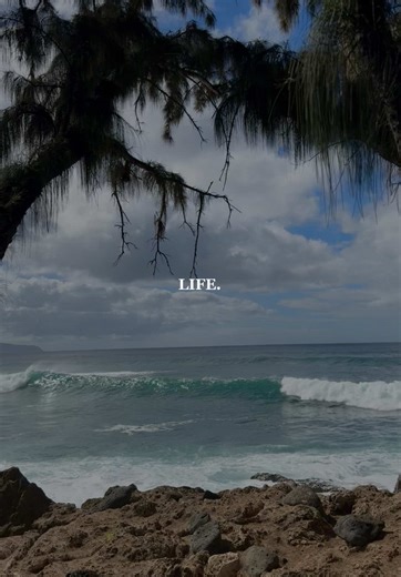 a glimpse at d1 life in hawaii #golf #golftiktok #golftok #d1 #athlete #hawaii #hawaiilife #athletelife #lifestyle #ocean #golfbabe #d1athlete #oceanlife #dayinmylife #d1golf #college #collegesports #collegelife