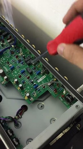 Marshall DSL40C Amp Combo contact problem found