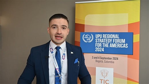 1.2K views · 12 reactions | Ramon David Zelaya Flores, CEO of Correos de Honduras, shares how technology is transforming the postal sector in #Honduras, driving #diversification and #sustainability. Through #DigitalTransformation, Correos de Honduras is standardizing processes and services to enhance customer experiences and expanding into financial and #eCommerce services, while leveraging collaboration to foster progress欄 | UPU | Facebook