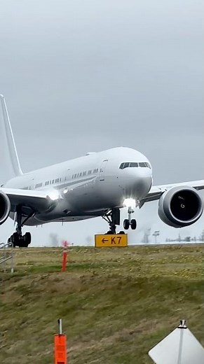 Singapore Airlines Boeing 777X Test Flight | 777-9 N2008K Takeoff 🔥✈️