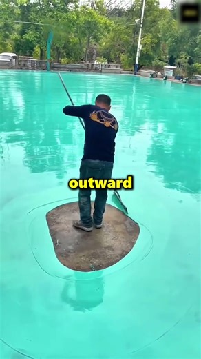 Why Does the Painter Never Get Stuck in the Middle? 🤔