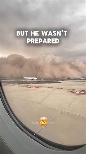 Massive Storm Hits Plane Seconds Before Takeoff 😳✈️