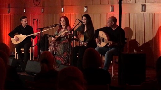 3K views · 61 reactions | Så mycket bra musik under Folkmusiknatta i Falun! Kul att vi i Dalarnas spelmansförbund kunde bidra till spelmansjam på Pitchers och med scenvärdar under konsertprogrammet i Jungfrun. Ett scenprogram med stor spännvidd som avslutades med nyskriven och traditionell kurdisk och turkisk folkmusik. Tack (fr v) Idris Jafo, Rozerin Kahraman, Gulcin Kahraman och Abdulrahman Said! | Dalarnas Spelmansförbund | Facebook