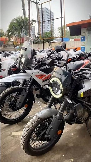 KTM 390 Adventure X vs Husqvarna Svartpilen 401 Which One is Better? #390adventure #husqvarna #viral