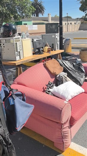 🌟 *BIG NEWS!!!*🌟 50% off everything Ons Winkel Kuilsriver is having a LAST YARD SALE FOR THE YEAR. this Saturday and it’s going to *be bigger* and *better!* 🎉 🛍️ We’re clearing out loads of stock you’ll love, from clothing for the whole family, to kitchenware, bedding, home décor, and yard essentials – all at prices you can’t resist! ✨ Don’t miss your chance to grab amazing deals and hidden gems before they’re gone. 📍 Join us this Saturday at Ons Winkel Kuilsriver – where bargains meet styl